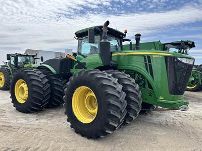 John Deere 9520R Tractor