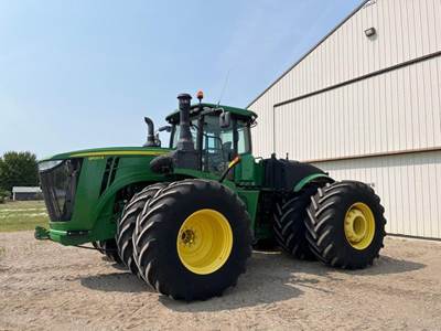 John Deere 9520R Tractor