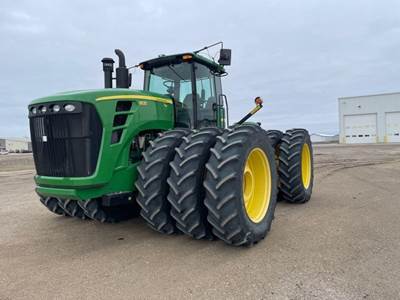 John Deere 9530 Tractor