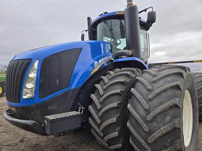 New Holland T9.670 Tractor