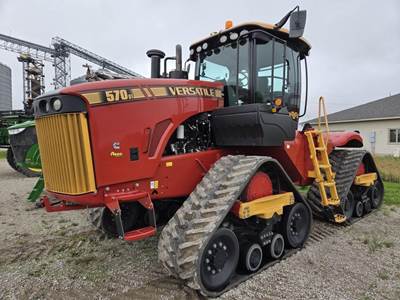 Versatile 570DT Tractor