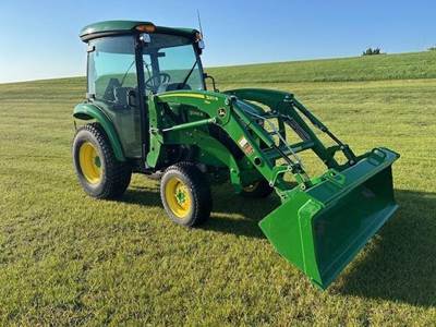 John Deere 3046R Tractor