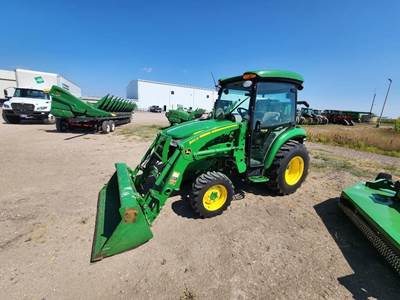 John Deere 3046R Tractor