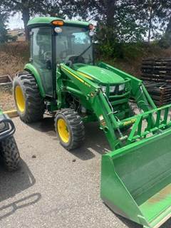 John Deere 4052R Tractor