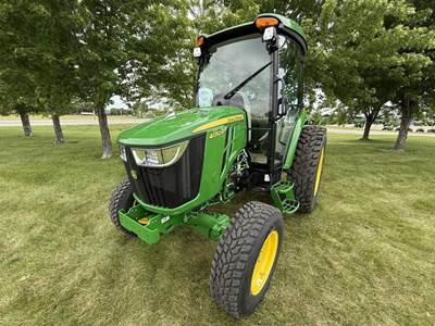 John Deere 4052R Tractor