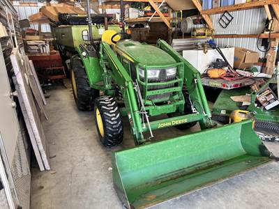 John Deere 4052R Tractor