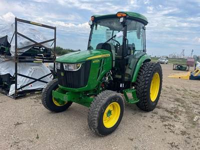 John Deere 4052R Tractor