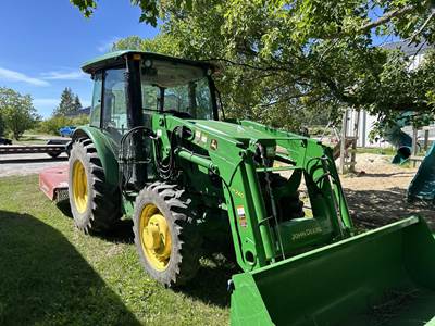 John Deere 5065E Tractor