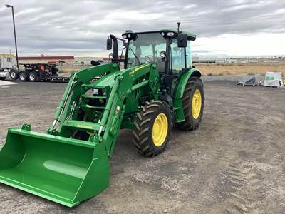 John Deere 5090M Tractor