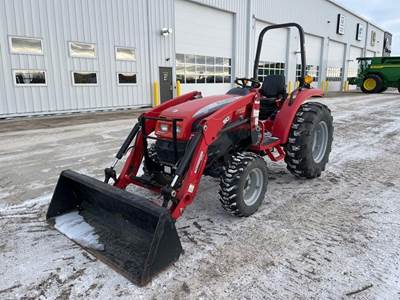McCormick X10.40H Tractor