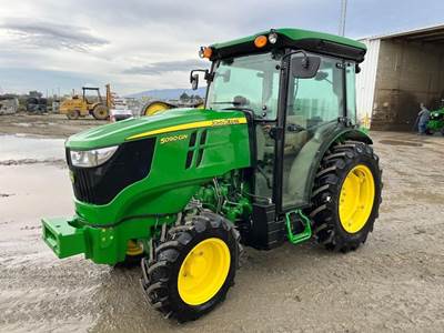 John Deere 5090GN MFWD Tractor - 90 HP