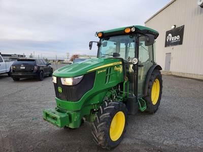 John Deere 5090GN MFWD Tractor - 90 HP