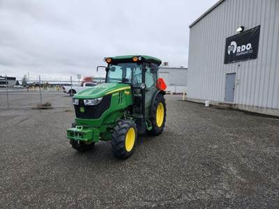 John Deere 5090GN MFWD Tractor - 90 HP