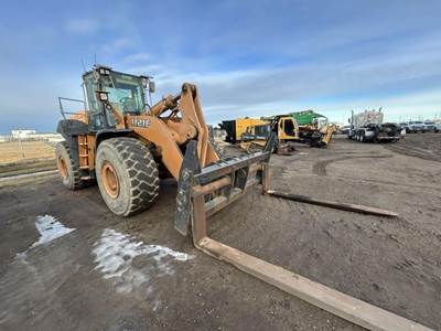 Case 1121F Wheel Loader