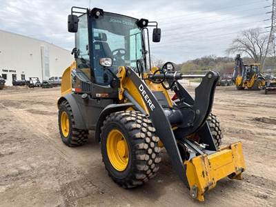 John Deere 244L Wheel Loader
