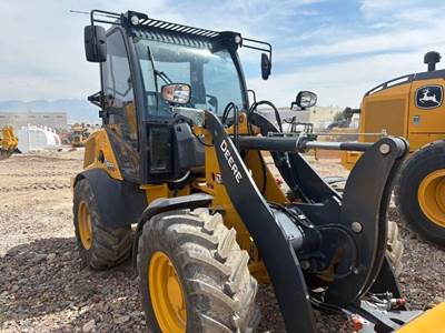 John Deere 304 G-TIER Wheel Loader