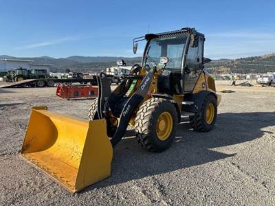 John Deere 304 G-TIER Large Wheel Loader
