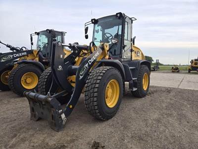 John Deere 344 P-TIER Wheel Loader