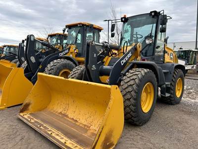 John Deere 344 P-TIER Wheel Loader
