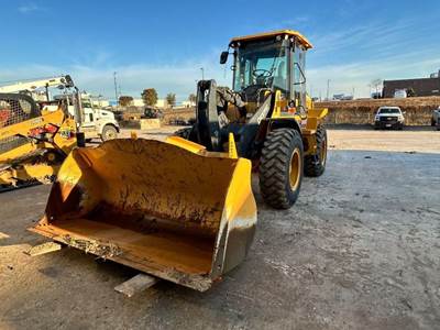 John Deere 444 P-TIER Wheel Loader
