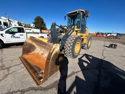 John Deere 444 P-TIER Wheel Loader