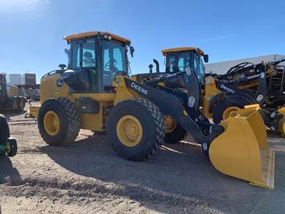 John Deere 444 P-TIER Wheel Loader