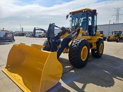 John Deere 444 P-TIER Wheel Loader