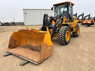 John Deere 444 P-TIER Wheel Loader