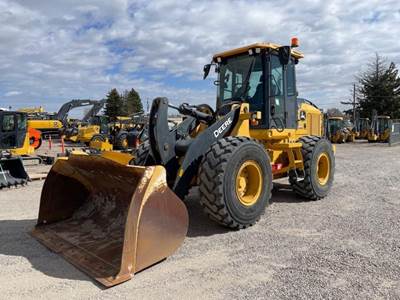 John Deere 444 P-TIER Wheel Loader