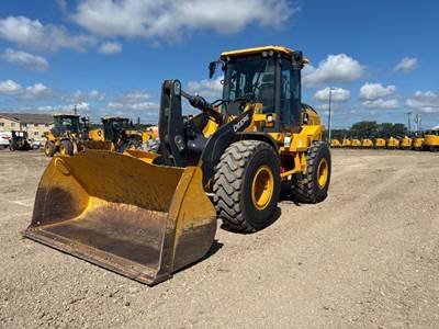 John Deere 524 P-TIER Wheel Loader