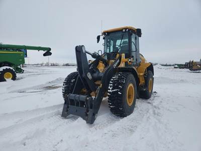 John Deere 524 P-TIER Wheel Loader