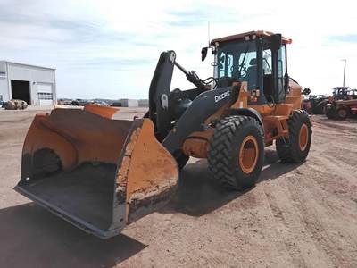 John Deere 524 P-TIER Wheel Loader