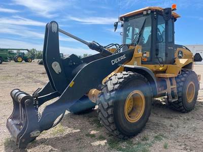 John Deere 524 P-TIER Wheel Loader