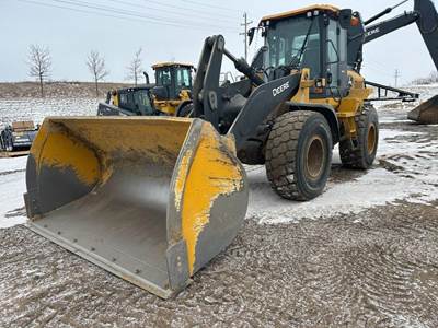 John Deere 524 P-TIER Wheel Loader