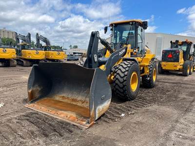 John Deere 544 P-TIER Wheel Loader
