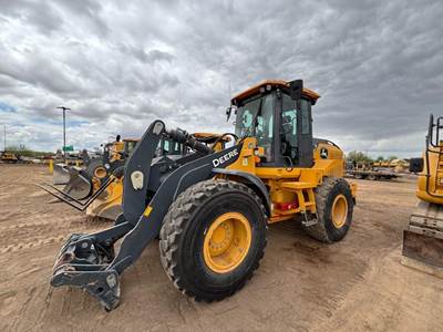 John Deere 544 P-TIER Wheel Loader