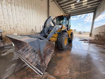 John Deere 544 P-TIER Wheel Loader