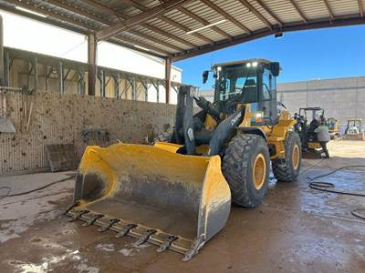 John Deere 544 P-TIER Wheel Loader