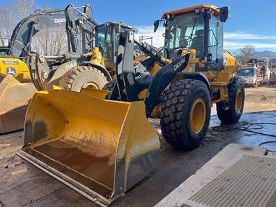 John Deere 544 P-TIER Wheel Loader