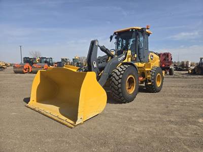 John Deere 544 P-TIER Wheel Loader
