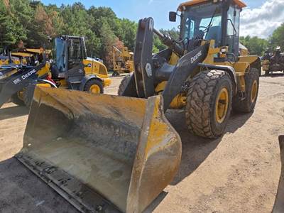 John Deere 544 P-TIER Wheel Loader