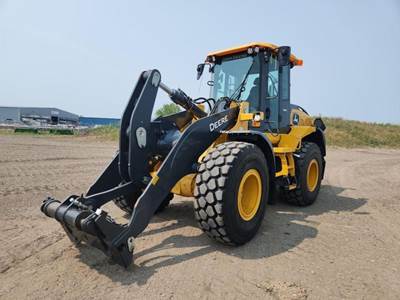 John Deere 544 P-TIER Wheel Loader