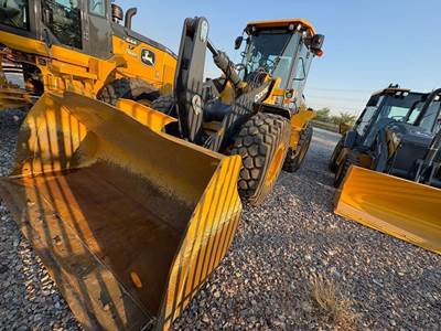 John Deere 544 P-TIER Wheel Loader