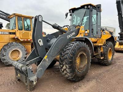 John Deere 544 P-TIER Wheel Loader