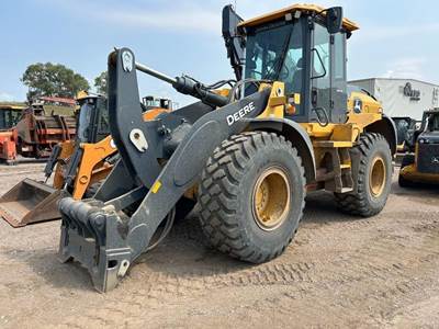 John Deere 544 P-TIER Wheel Loader