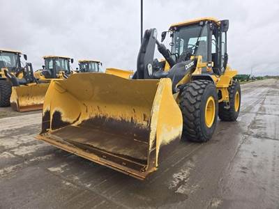 John Deere 544 P-TIER Large Wheel Loader