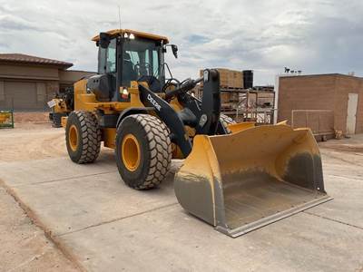John Deere 624 P-Tier Wheel Loader