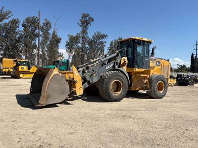 John Deere 624 P-Tier Wheel Loader