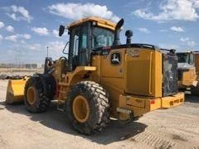 John Deere 624 P-Tier Wheel Loader