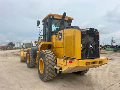 John Deere 624 P-Tier Wheel Loader